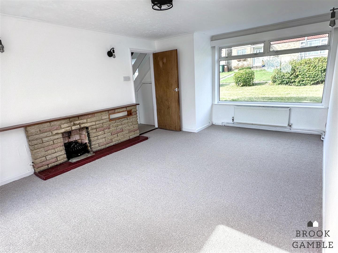 5 Bedroom House - Detached. Bracken Road in Eastbourne,  5